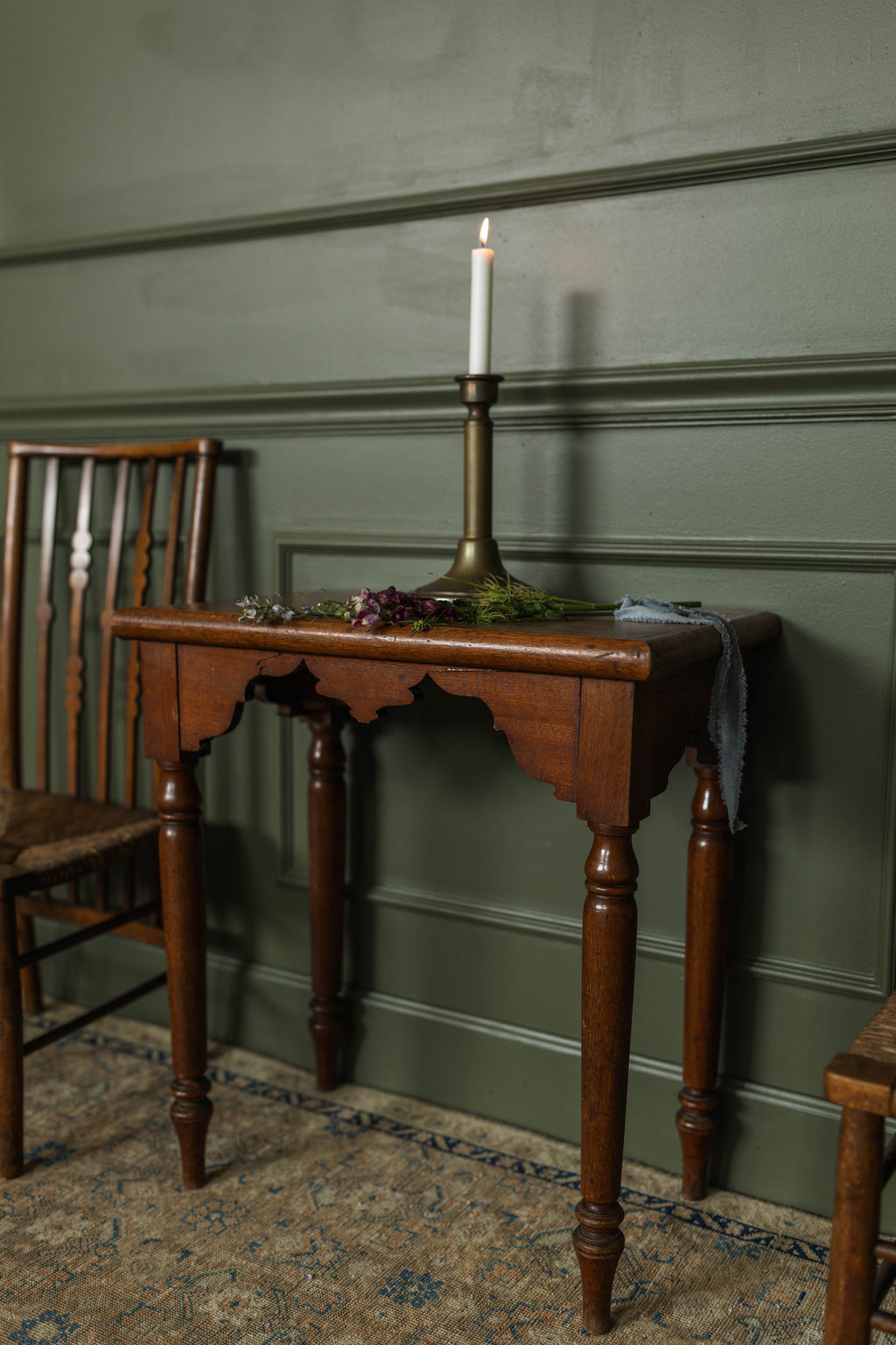 Victorian Small Side Table w/ Scalloped Apron
