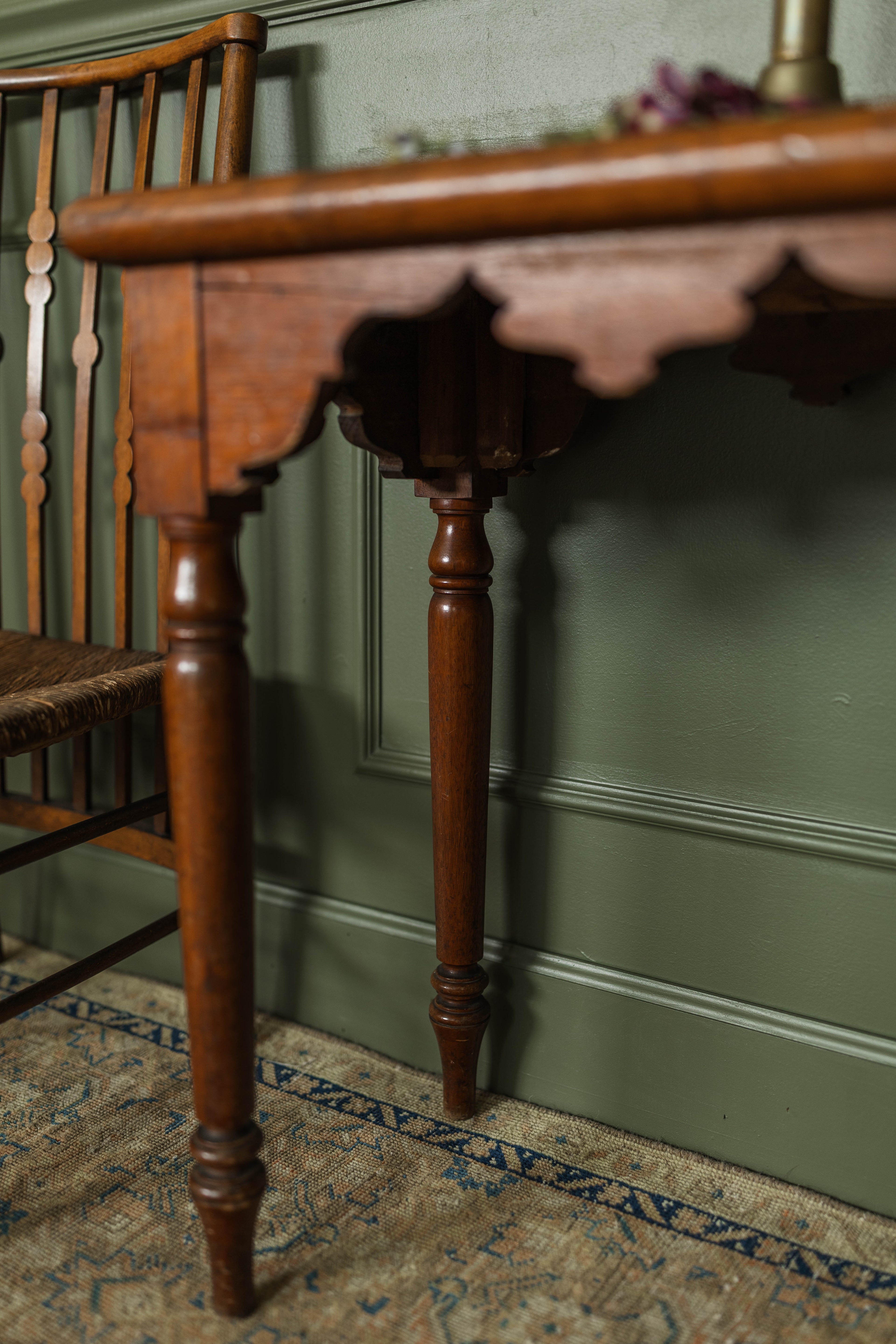 Victorian Small Side Table w/ Scalloped Apron