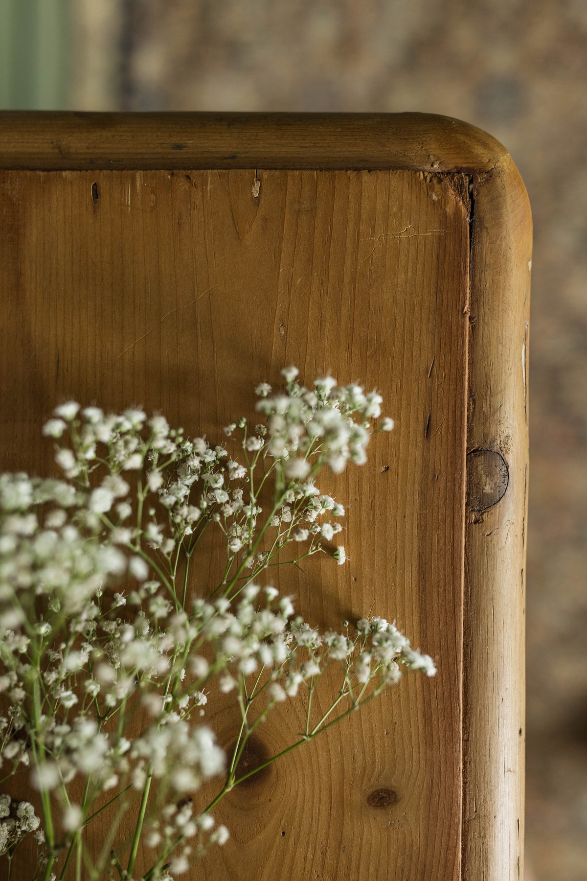 Small English Antique Chest of Drawers w/ Turned Feet